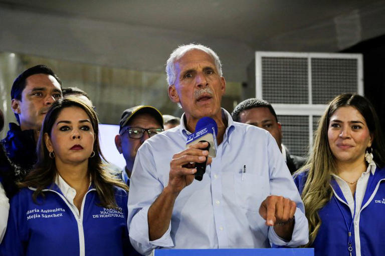 نصر الله ينافس عصفورا في رئاسة جمهورية Honduras